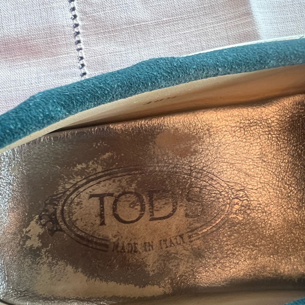 Classic Women’s Suede Driving Loafers in Teal with Silver Hardware - Picture 3 of 5